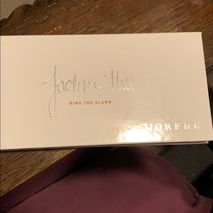 Ring the alarm by Jaclyn hill